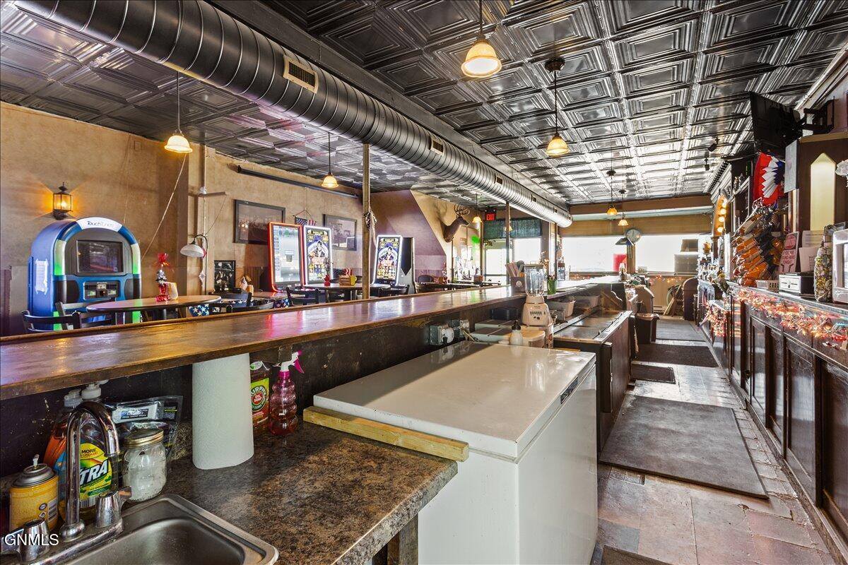 19 Main Street North, Tioga, ND 58852