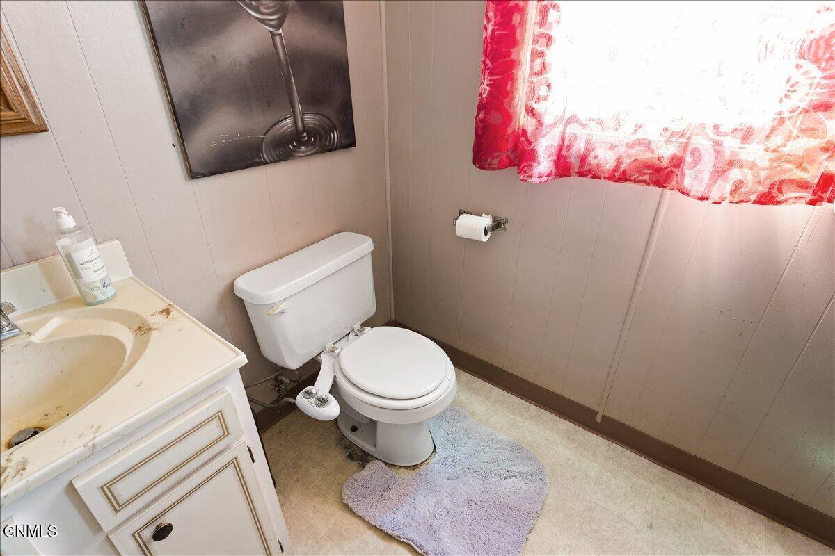 19 Main Street North, Tioga, ND 58852