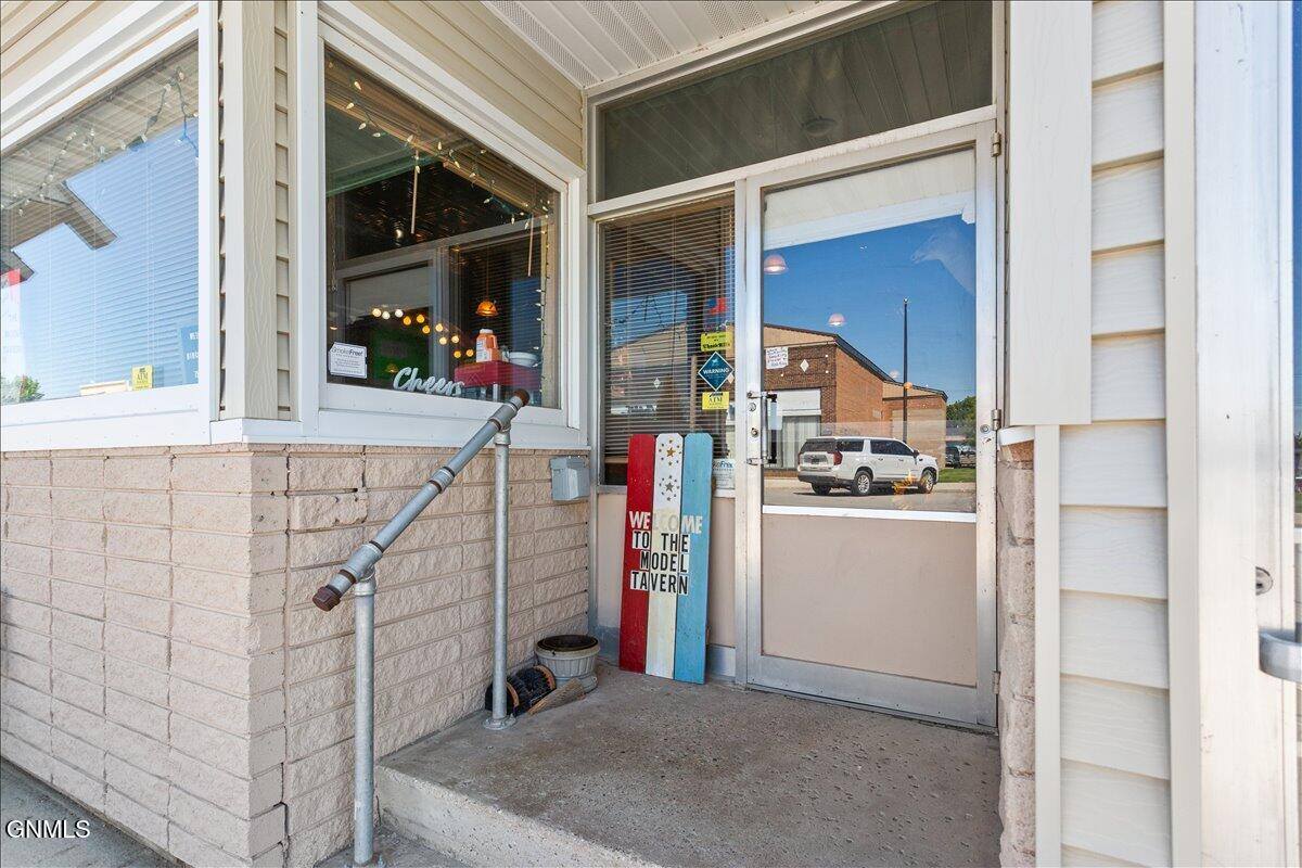 19 Main Street North, Tioga, ND 58852