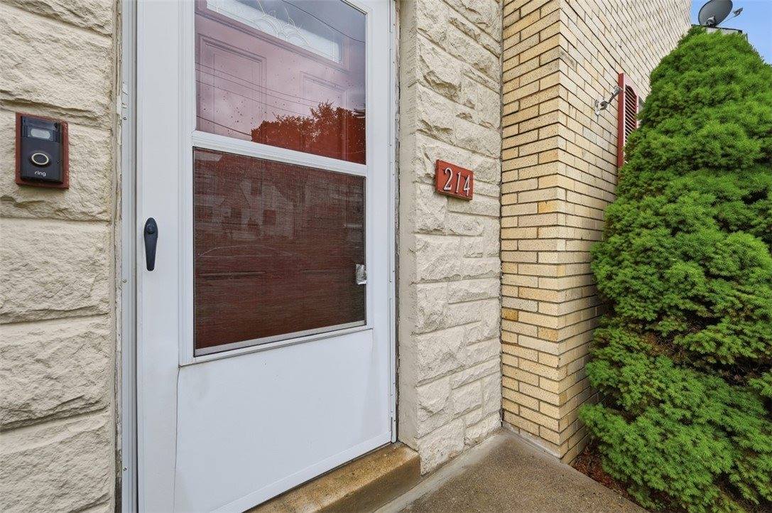 214 Beisner Ave, Brentwood, PA 15227