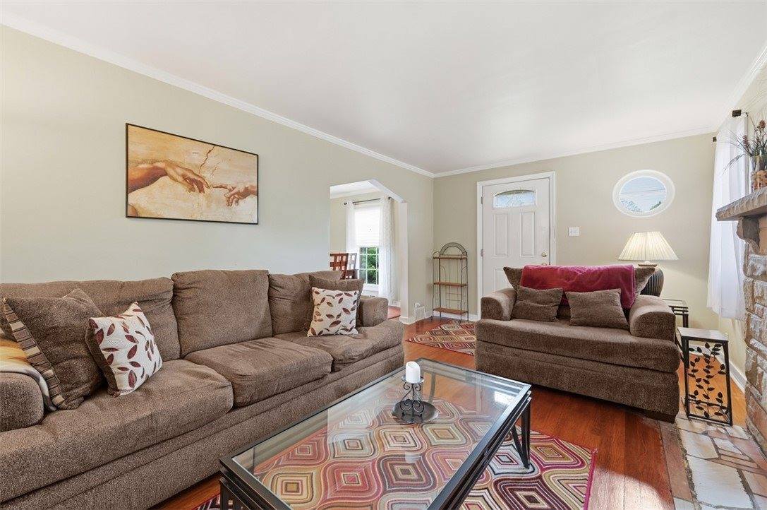 214 Beisner Ave, Brentwood, PA 15227