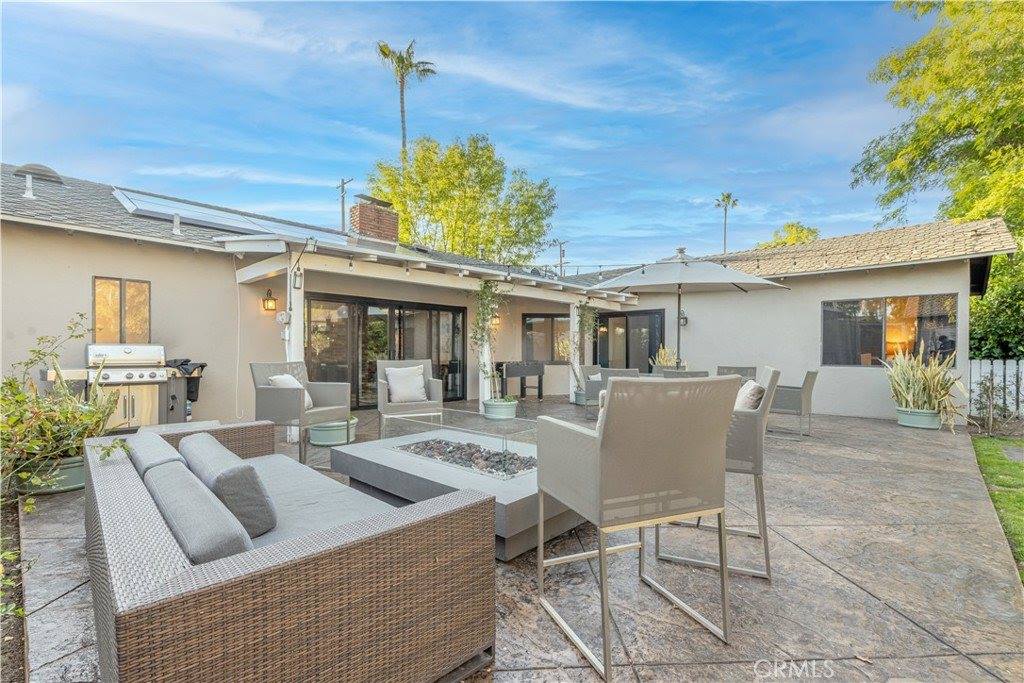 5932 Lubao ave, Woodland Hills, CA 91367
