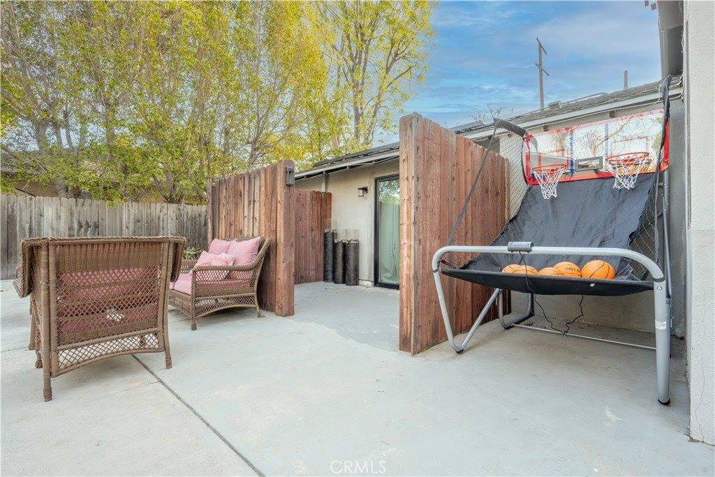 5932 Lubao ave, Woodland Hills, CA 91367