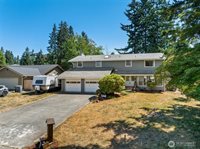 15213 103rd Avenue Ct East, Puyallup, WA 98374