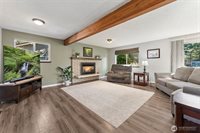 15213 103rd Avenue Ct East, Puyallup, WA 98374