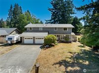 15213 103rd Avenue Ct East, Puyallup, WA 98374