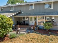 15213 103rd Avenue Ct East, Puyallup, WA 98374