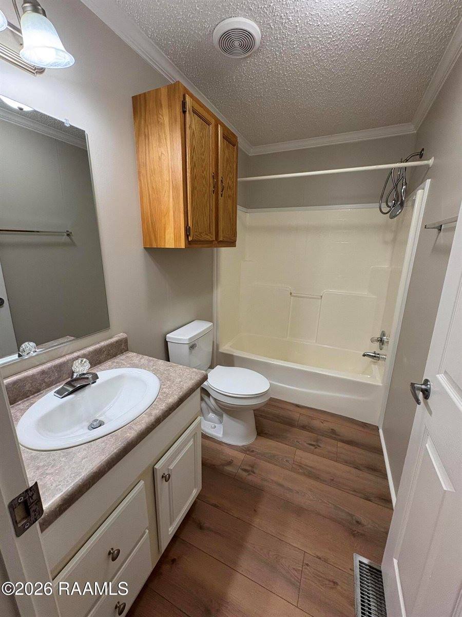 111 Whitmore Road, Scott, LA 70583