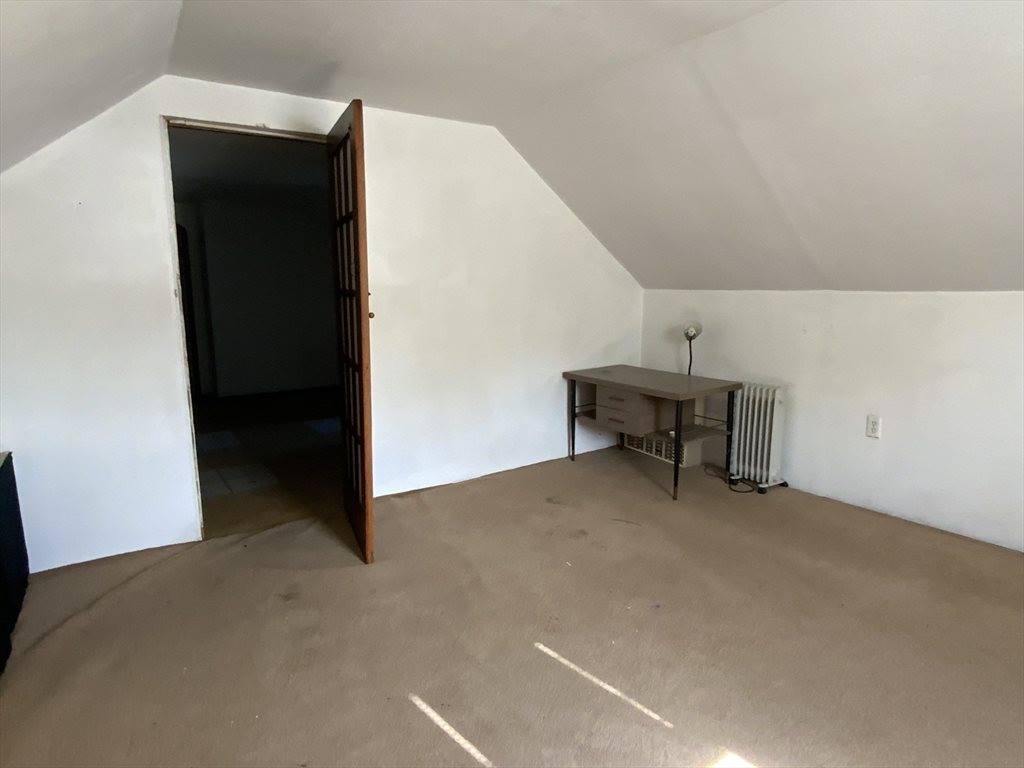 907-909 Liberty St, Springfield, MA 01104