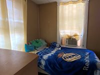 907-909 Liberty St, Springfield, MA 01104