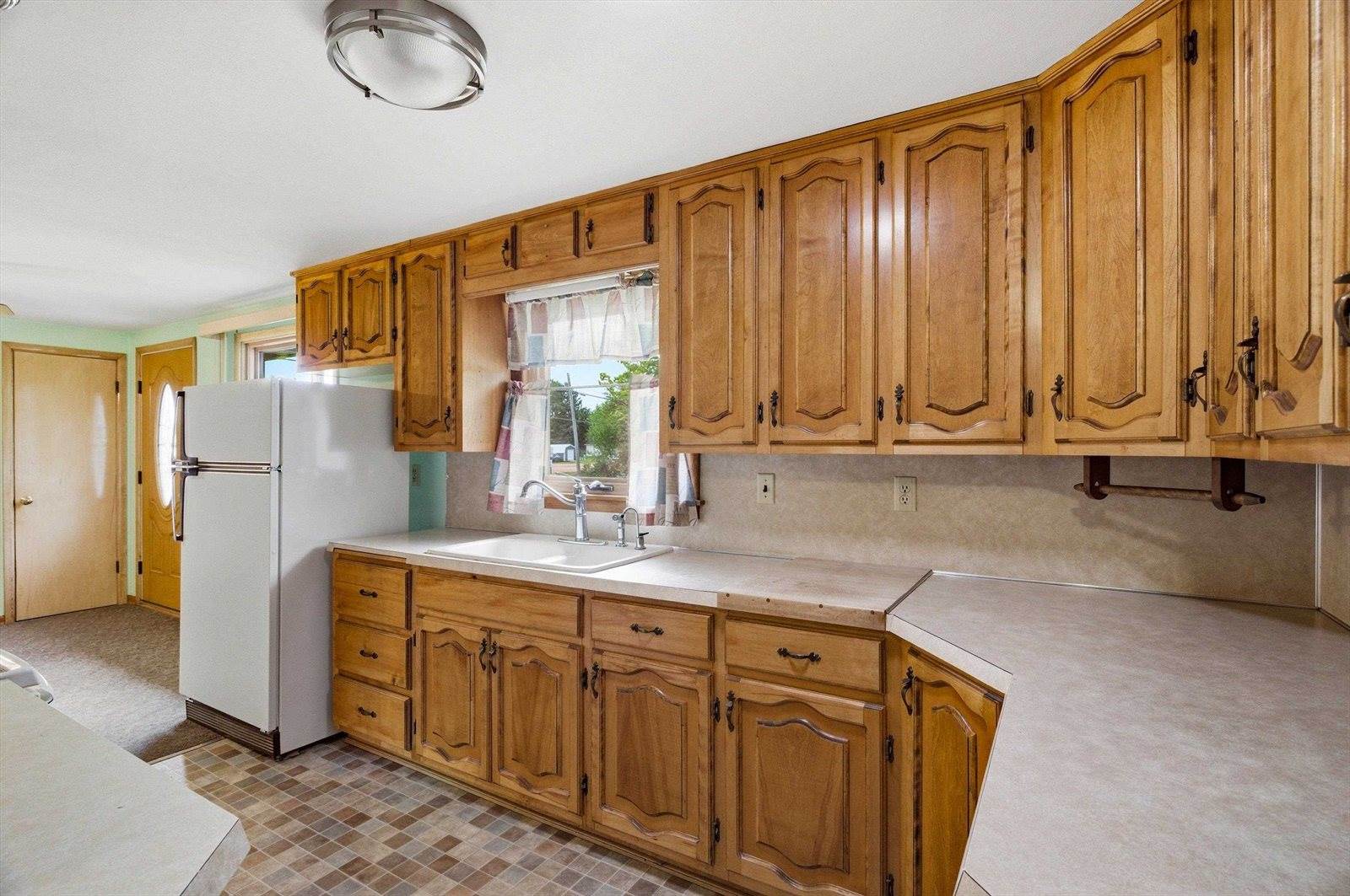 100 W Buse Street, Spencer, WI 54479