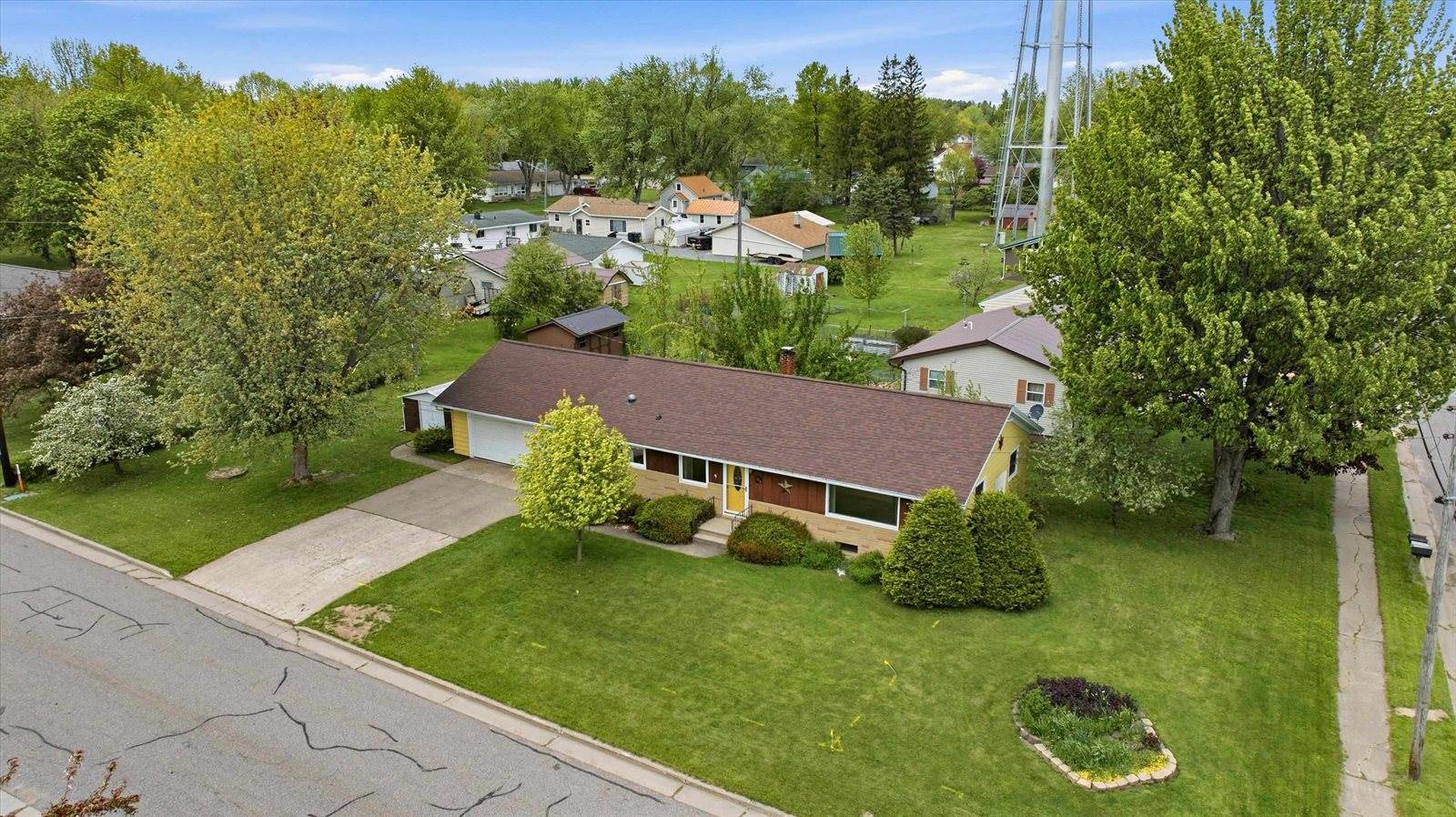 100 W Buse Street, Spencer, WI 54479