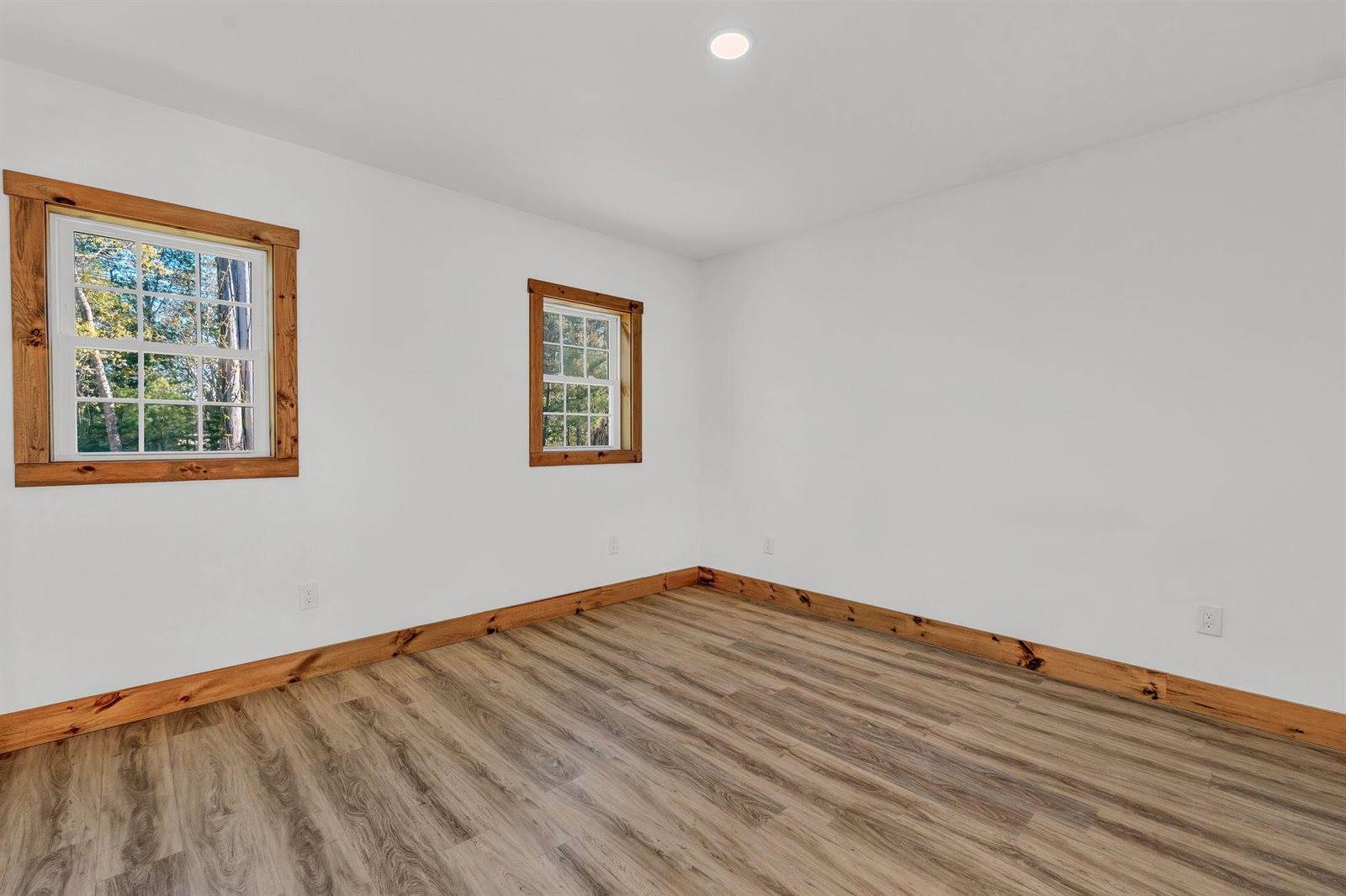 727 North Bend Road, Surry, ME 04684