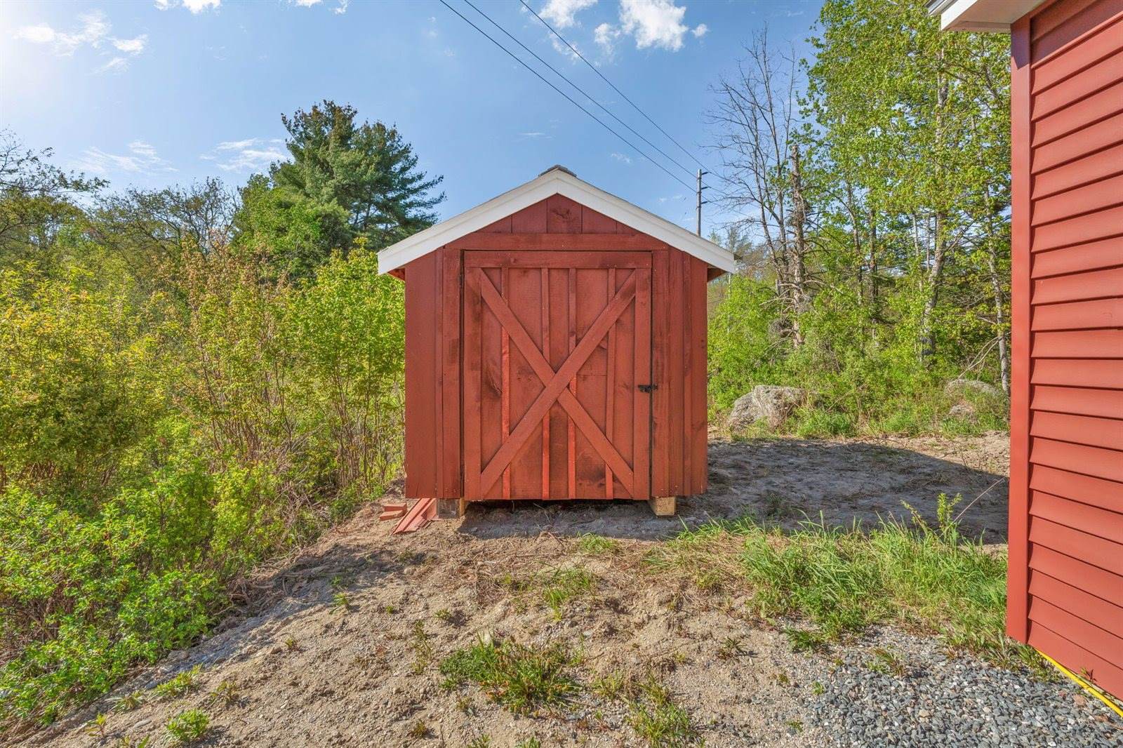727 North Bend Road, Surry, ME 04684