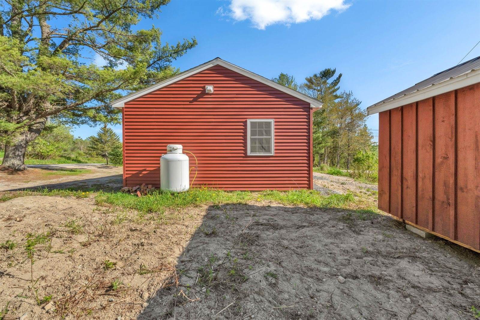 727 North Bend Road, Surry, ME 04684