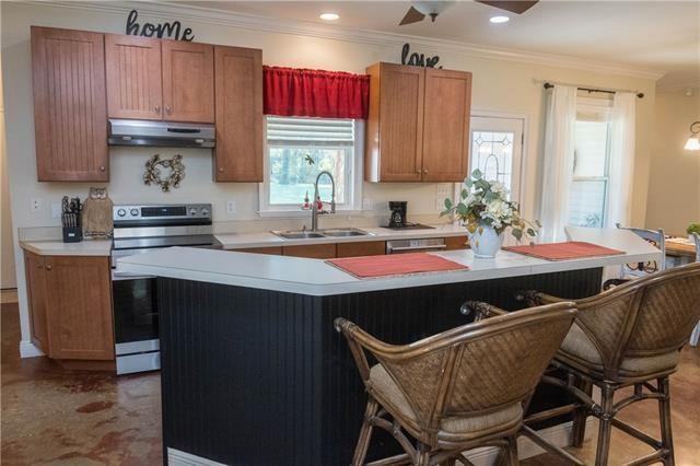 28230 Stanga Lane, Ponchatoula, LA 70454