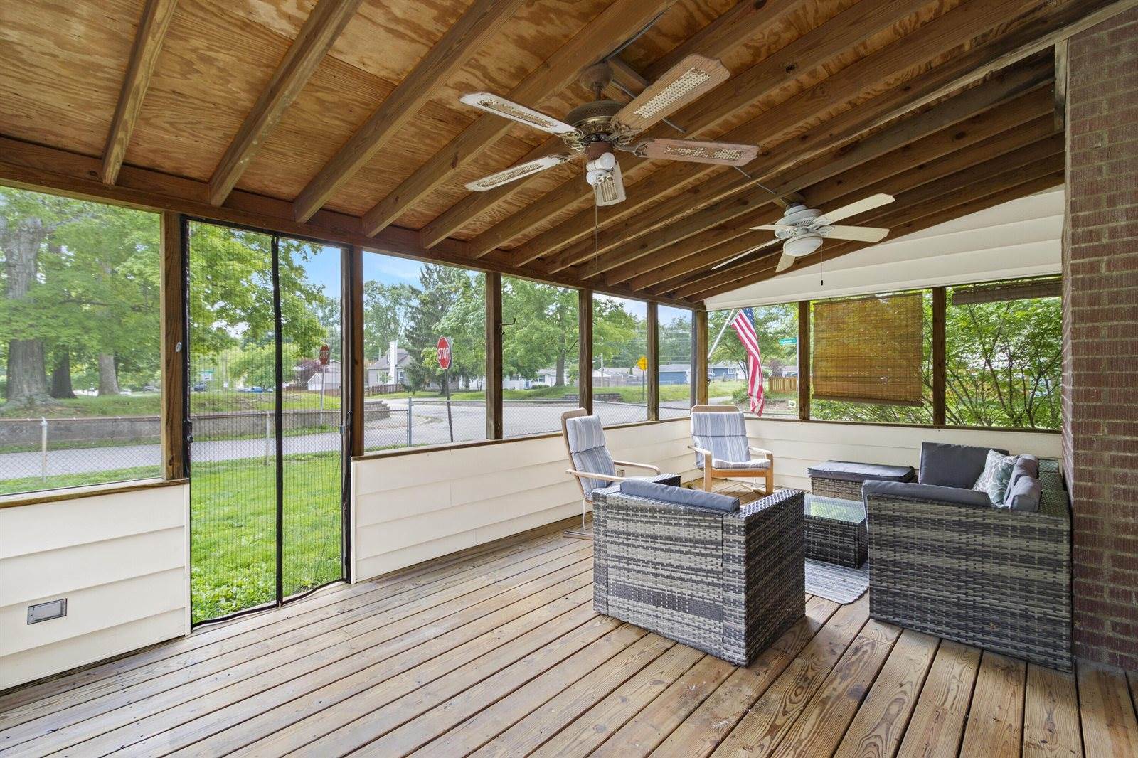 5451 Sharon Park Avenue, Columbus, OH 43214