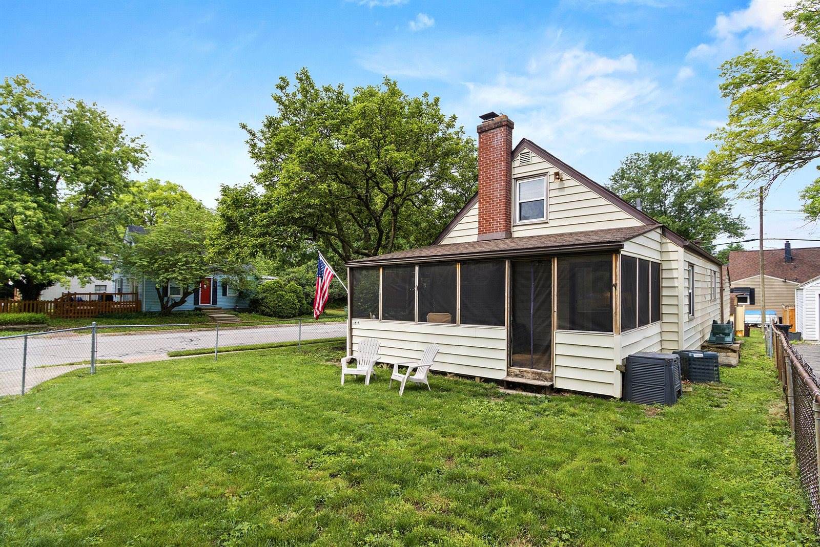 5451 Sharon Park Avenue, Columbus, OH 43214