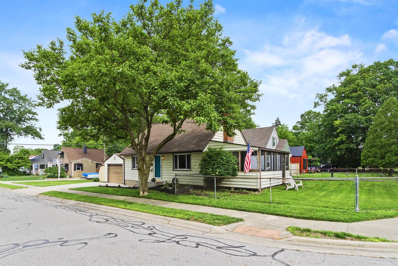 5451 Sharon Park Avenue, Columbus, OH 43214