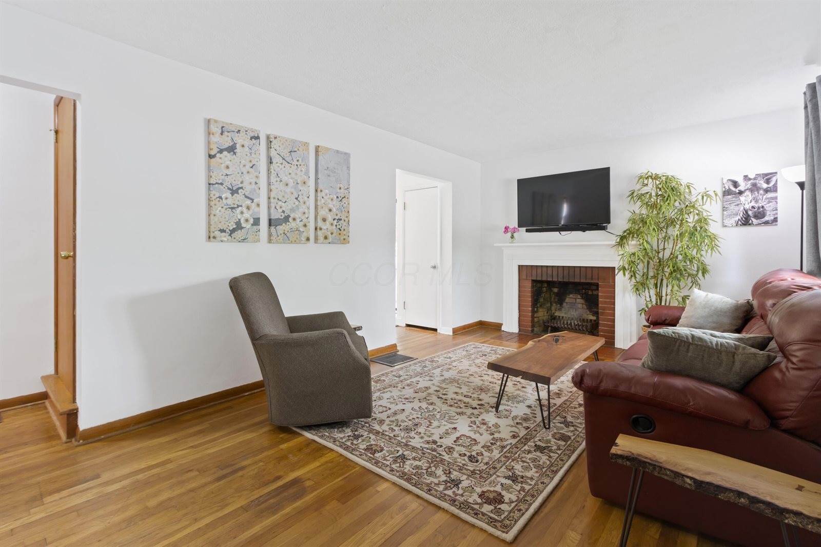 5451 Sharon Park Avenue, Columbus, OH 43214