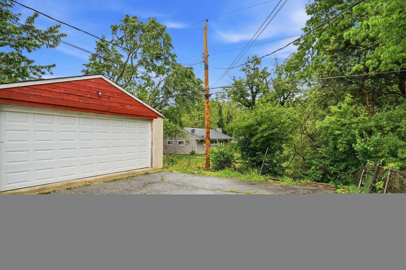 2222 Century Drive, Columbus, OH 43211
