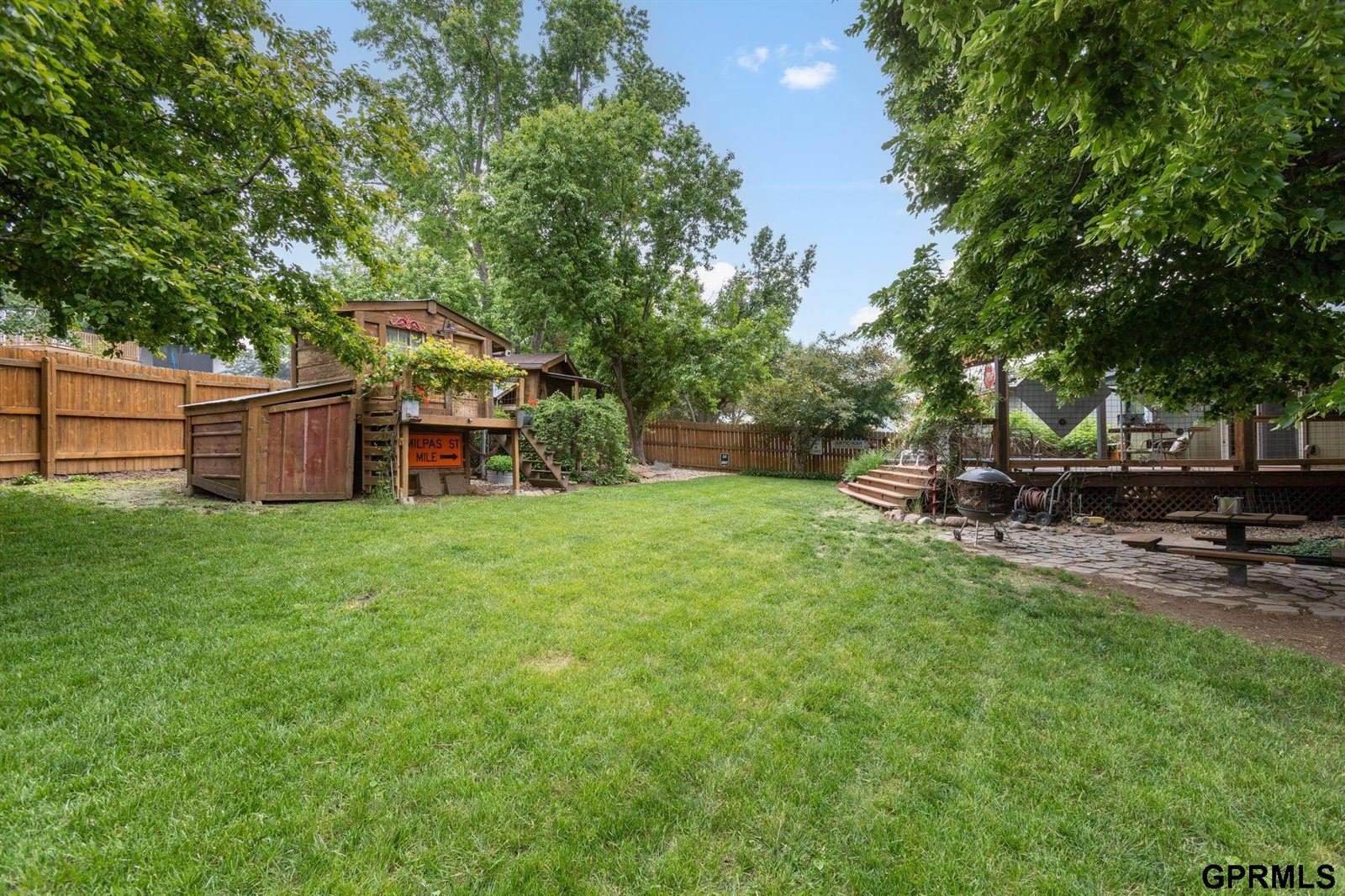 411 Laredo Road, Papillion, NE 68046