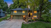 411 Laredo Road, Papillion, NE 68046