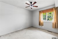 411 Laredo Road, Papillion, NE 68046