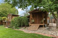 411 Laredo Road, Papillion, NE 68046
