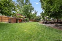 411 Laredo Road, Papillion, NE 68046