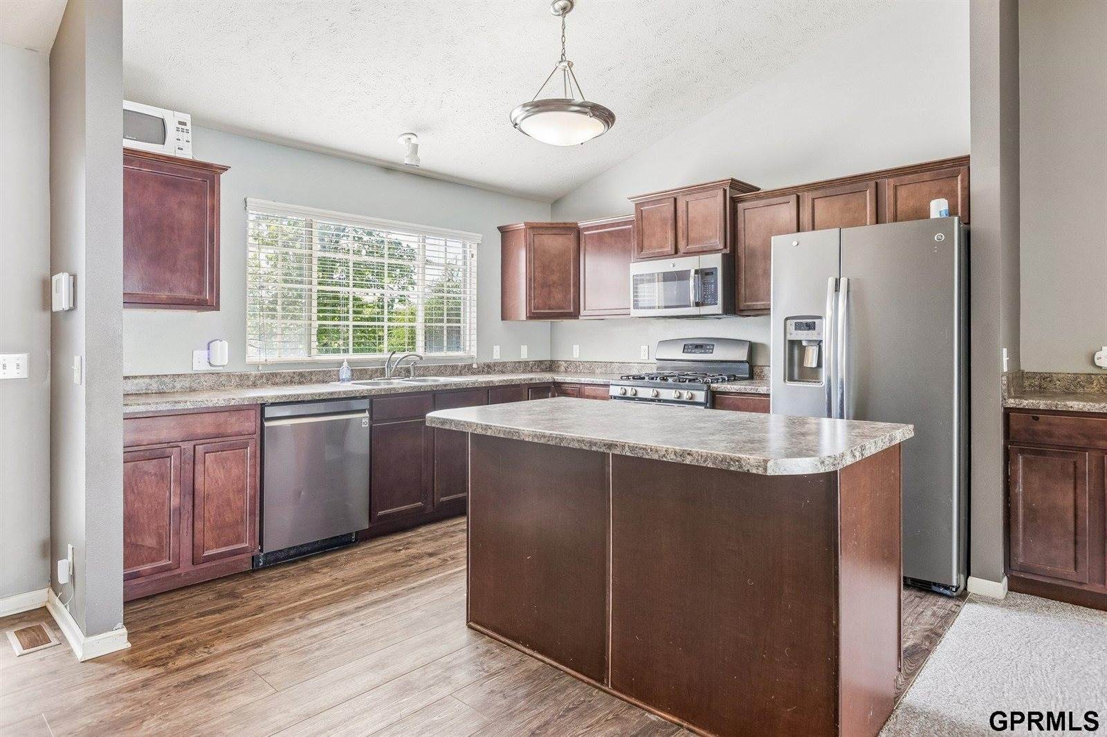 8315 North 150Th Street, Bennington, NE 68007