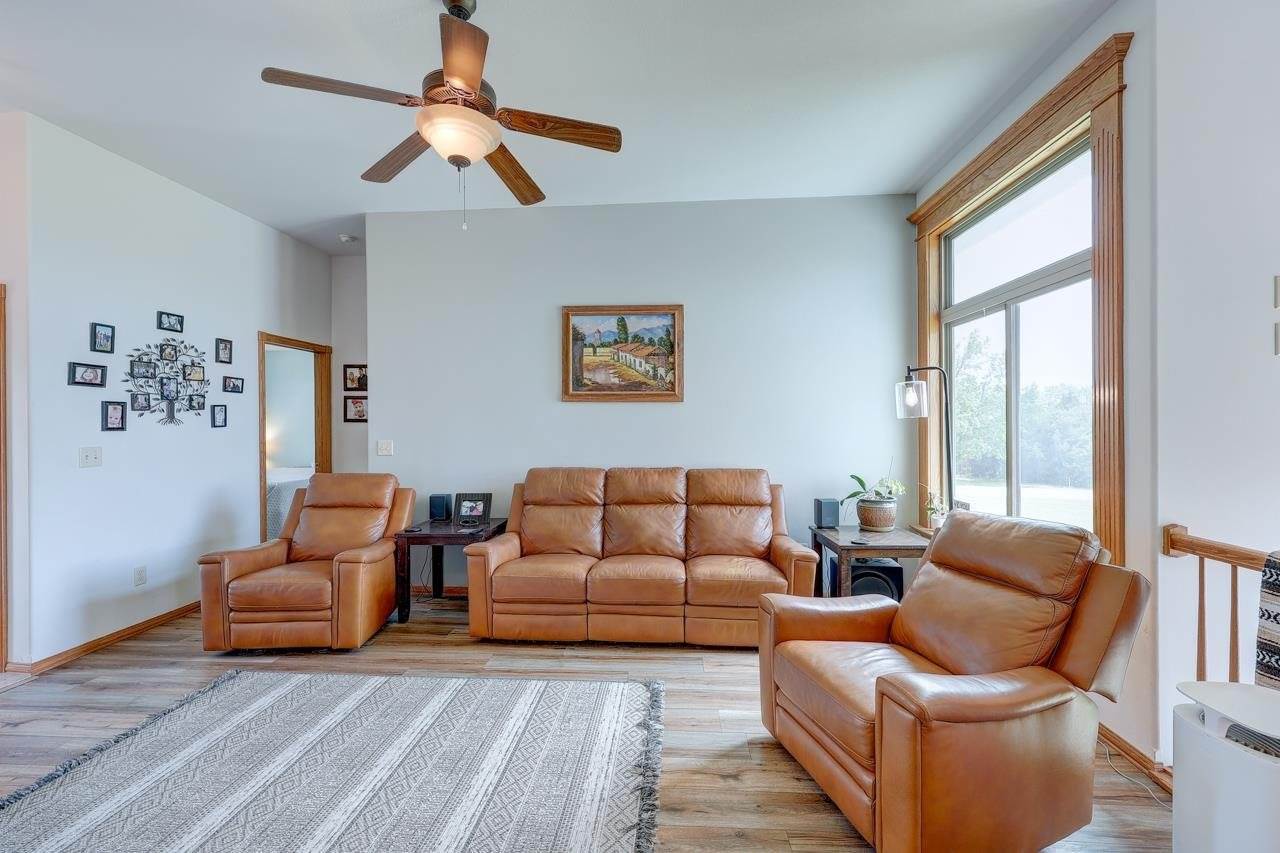 10307 Quail Ln, Arkansas City, KS 67005