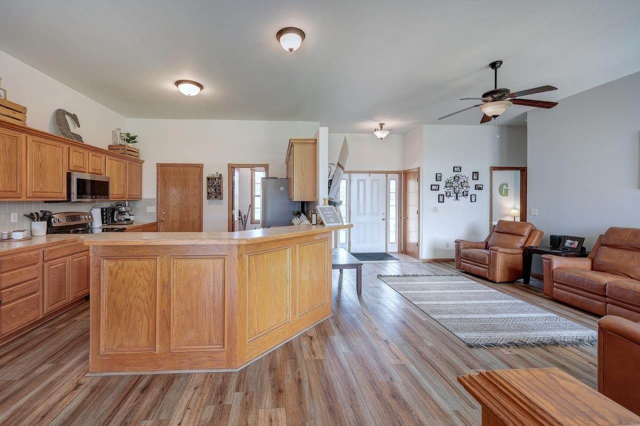 10307 Quail Ln, Arkansas City, KS 67005