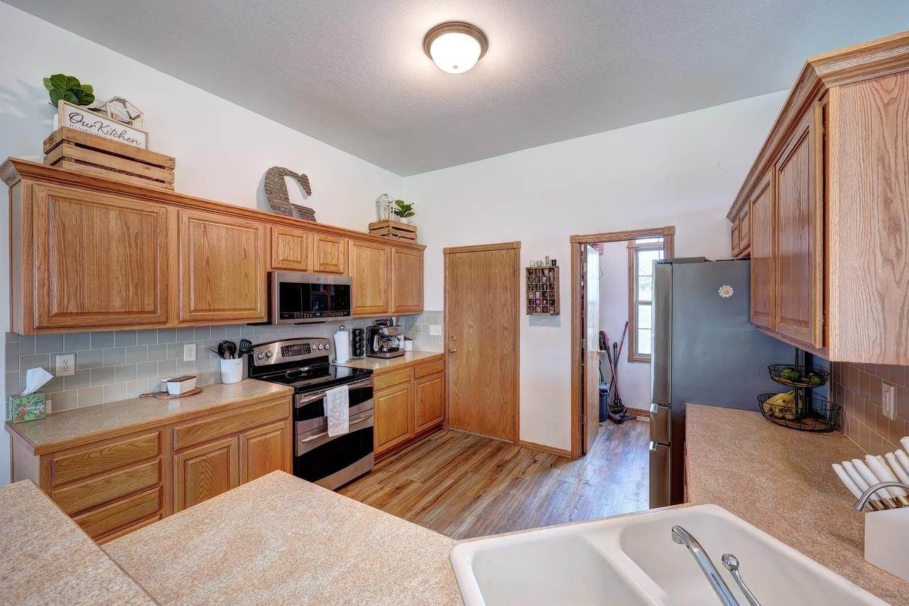 10307 Quail Ln, Arkansas City, KS 67005