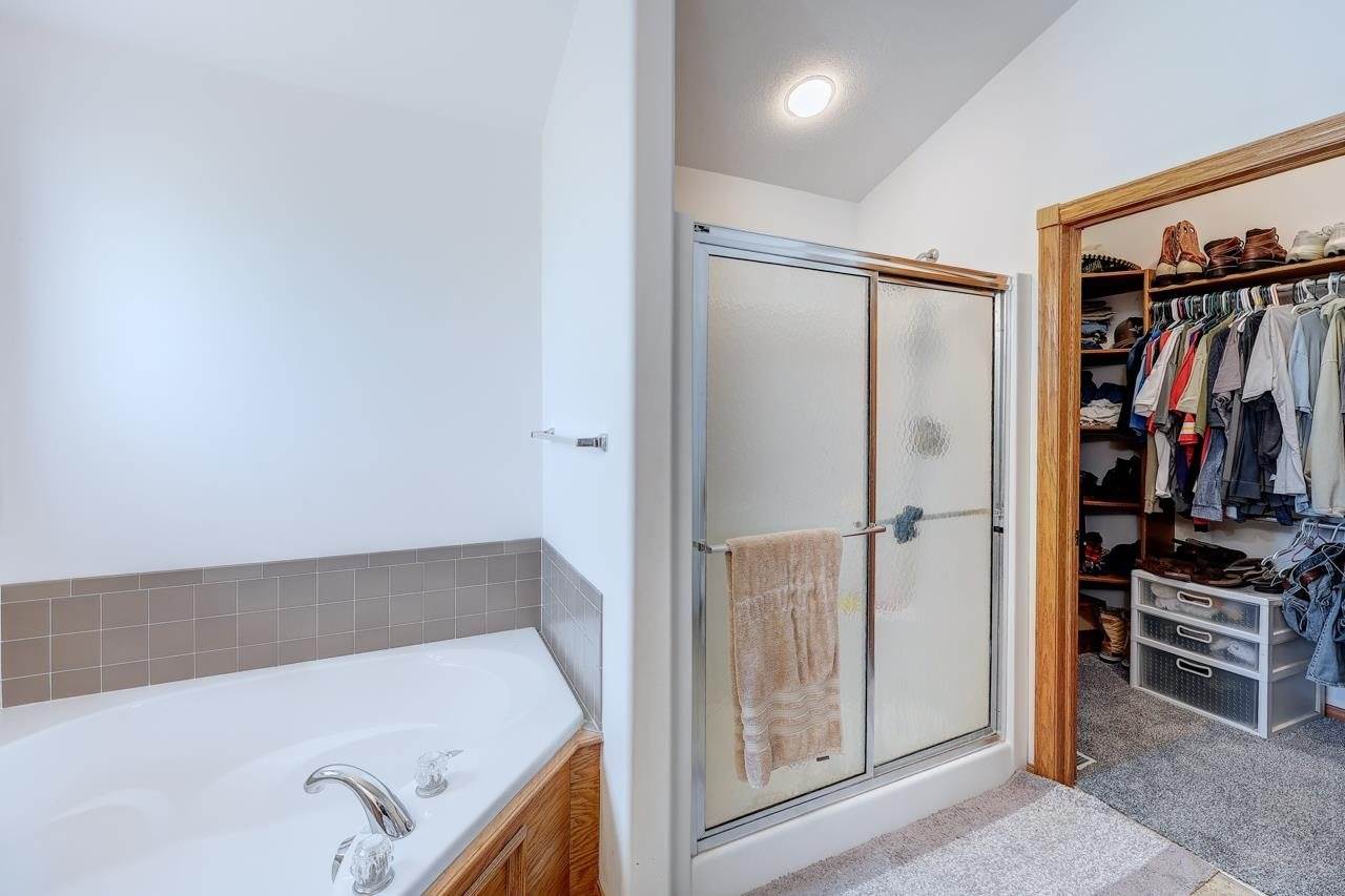 10307 Quail Ln, Arkansas City, KS 67005