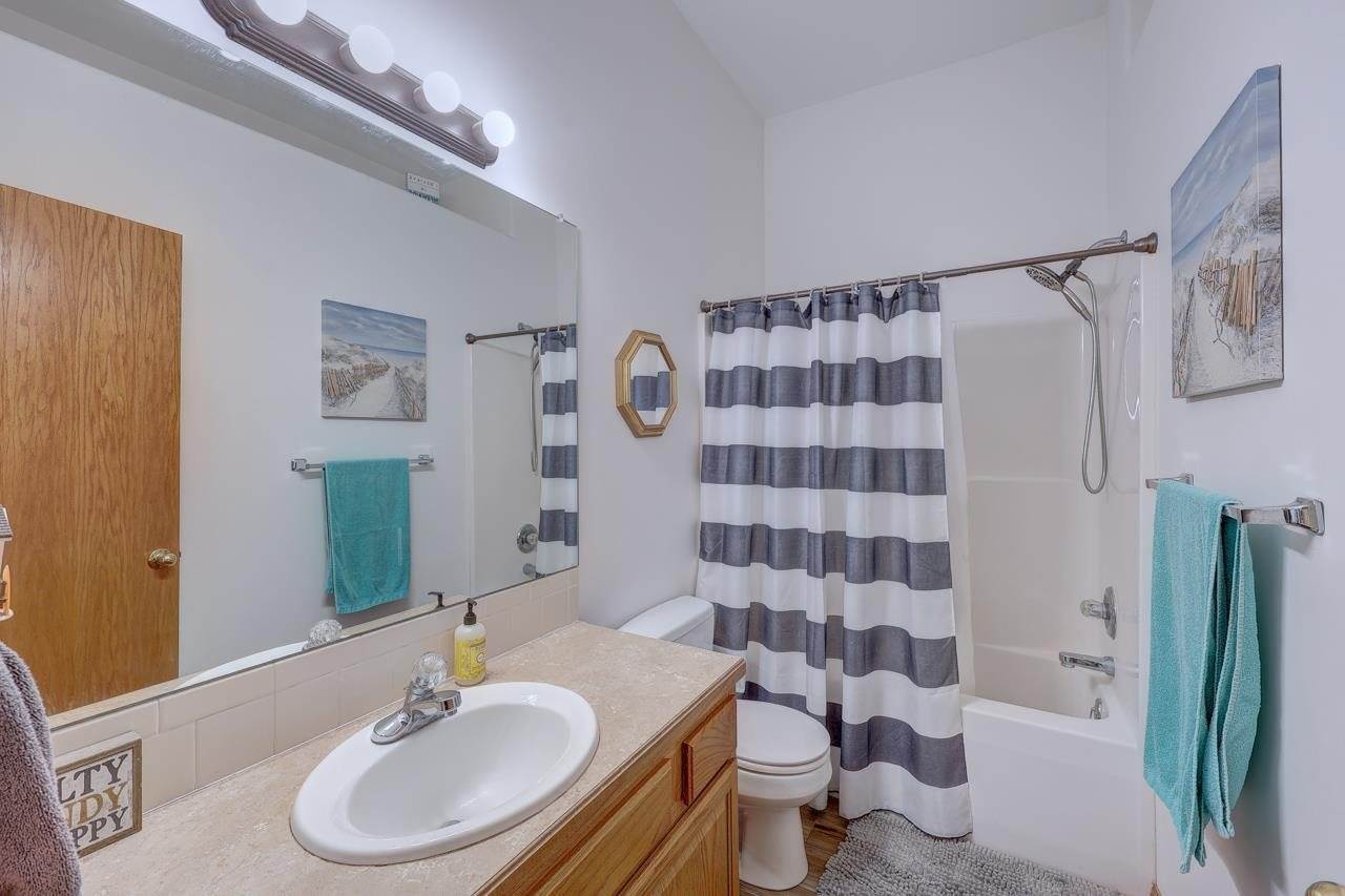 10307 Quail Ln, Arkansas City, KS 67005