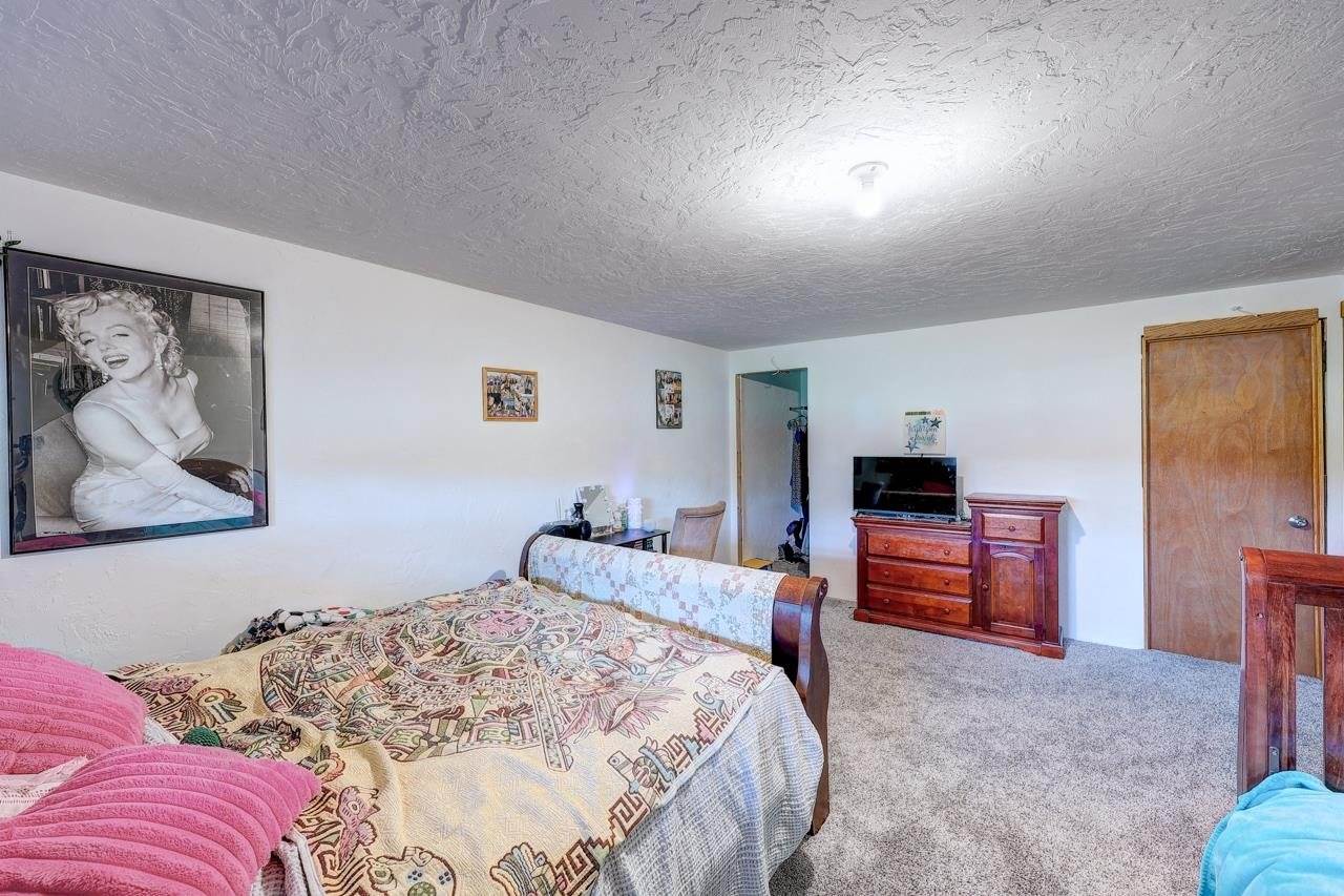 10307 Quail Ln, Arkansas City, KS 67005