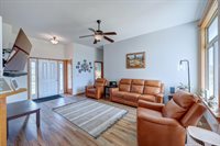 10307 Quail Ln, Arkansas City, KS 67005