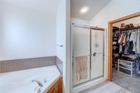 10307 Quail Ln, Arkansas City, KS 67005
