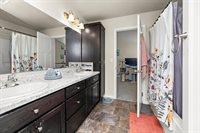 3831 32nd Street South, Moorhead, MN 56560