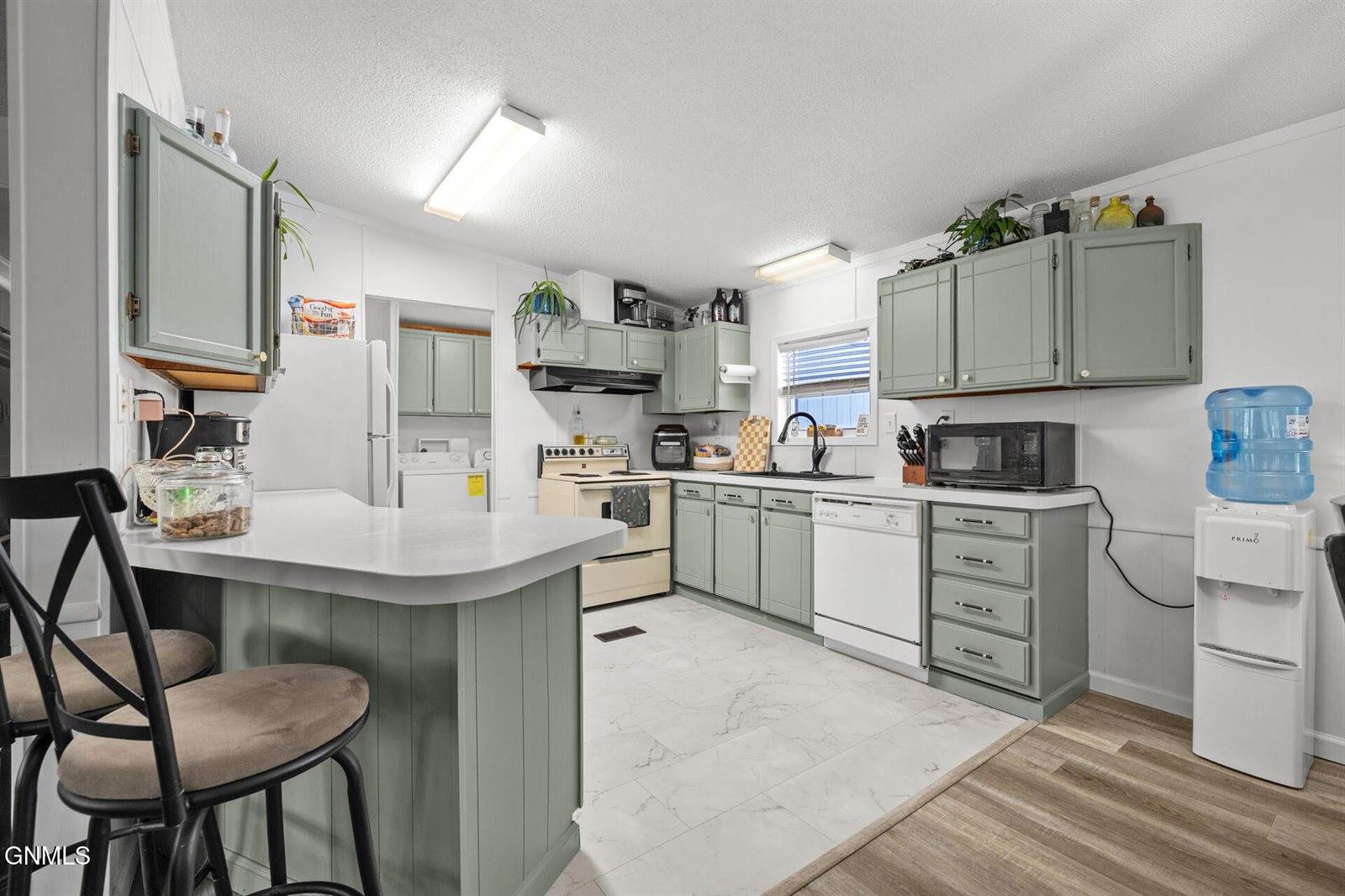 2003 6th Avenue NW, Williston, ND 58801