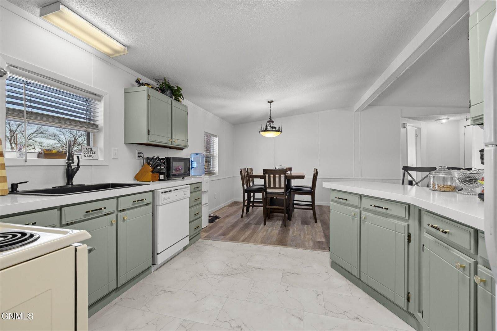 2003 6th Avenue NW, Williston, ND 58801