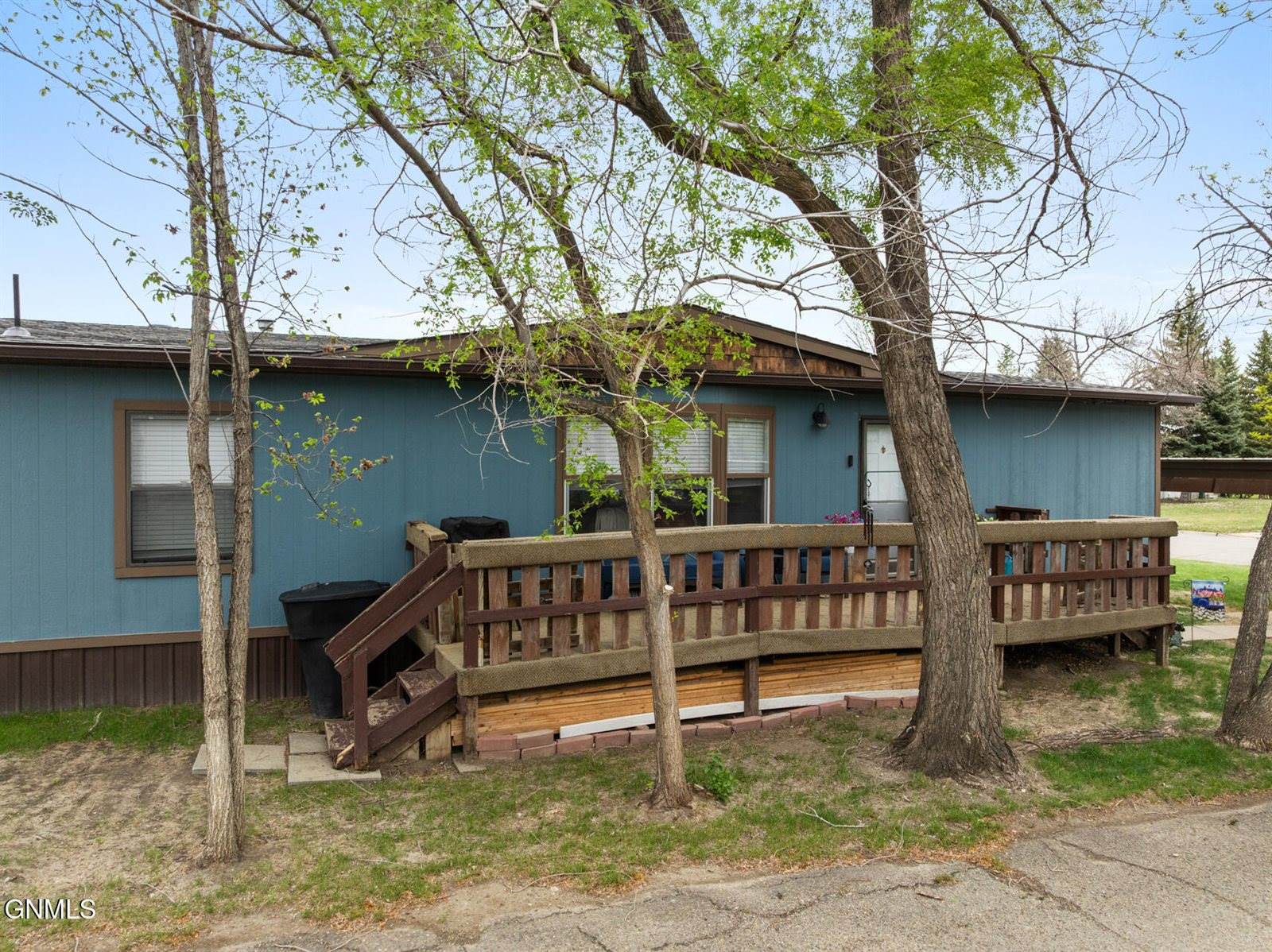 2003 6th Avenue NW, Williston, ND 58801