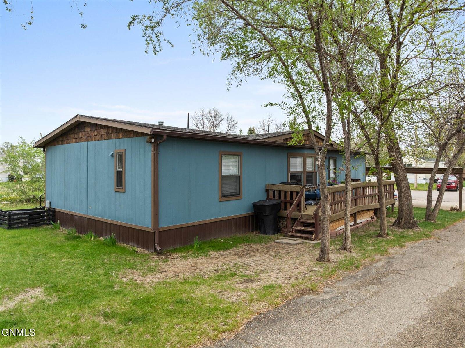 2003 6th Avenue NW, Williston, ND 58801