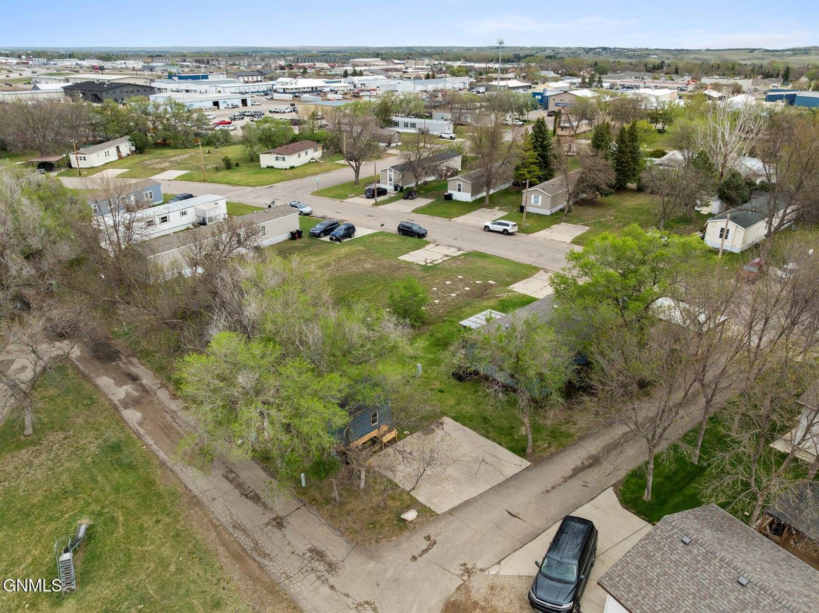 2003 6th Avenue NW, Williston, ND 58801
