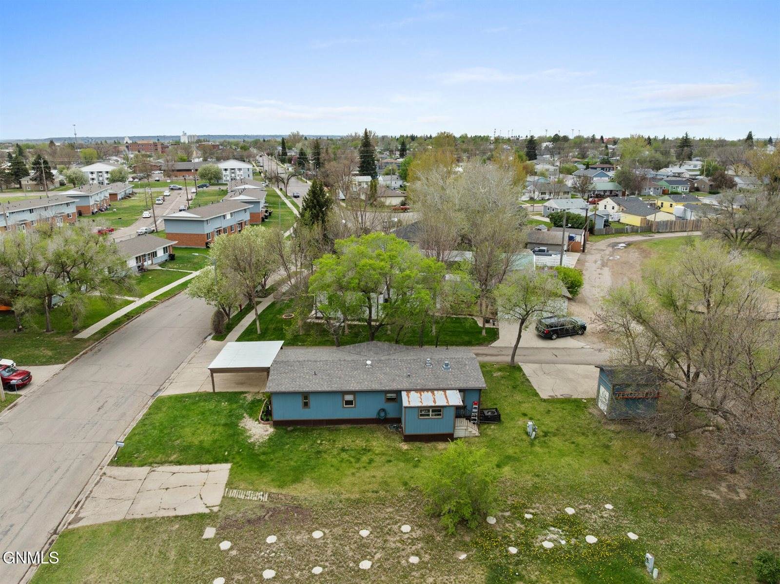 2003 6th Avenue NW, Williston, ND 58801