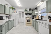 2003 6th Avenue NW, Williston, ND 58801