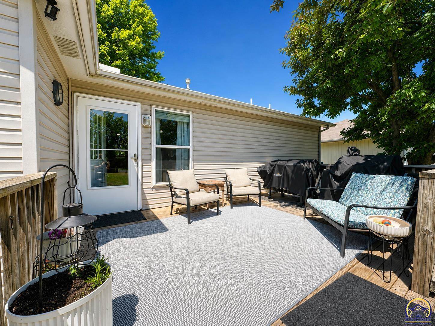 2020 NW Eugene ST, Topeka, KS 66608