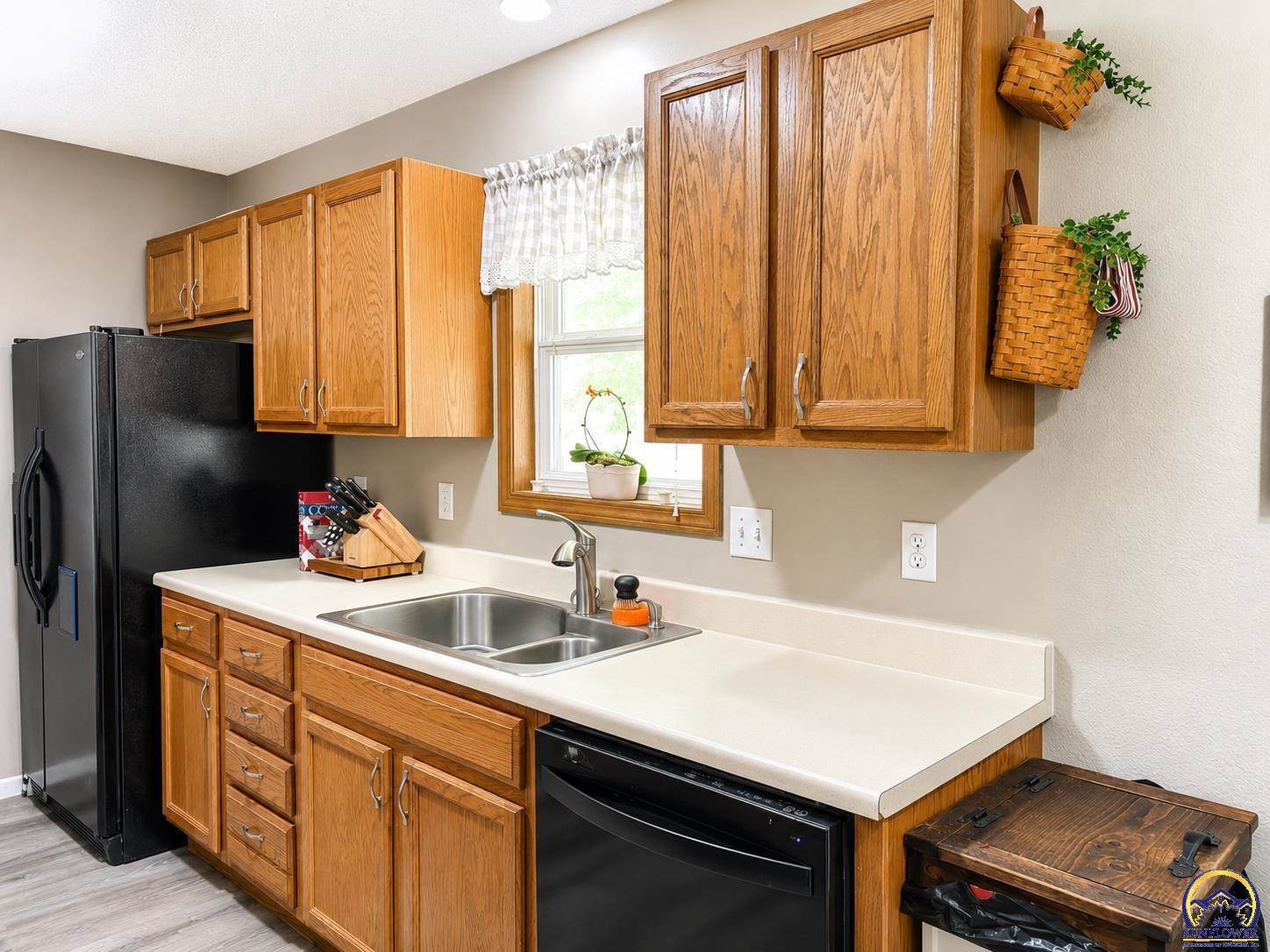 2020 NW Eugene ST, Topeka, KS 66608