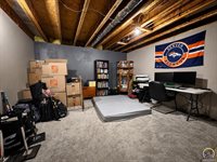 2020 NW Eugene ST, Topeka, KS 66608